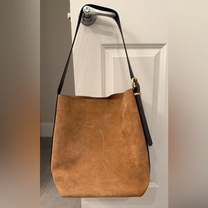 Madewell suede the essential bucket tote bag